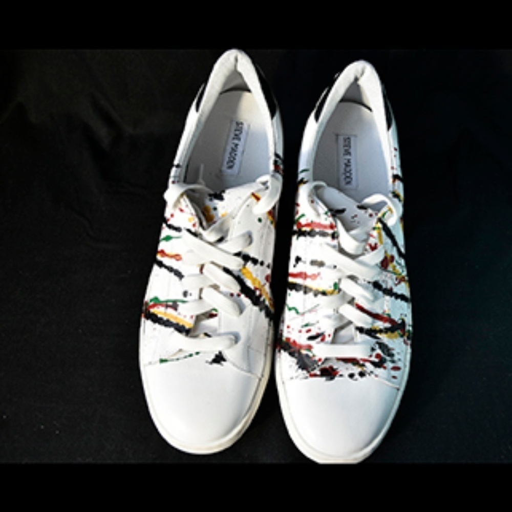 Steve Madden Men’s leather sneakers